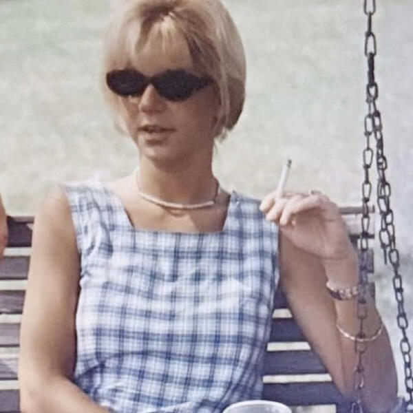 Hey, hey, nothing - Waiting Room