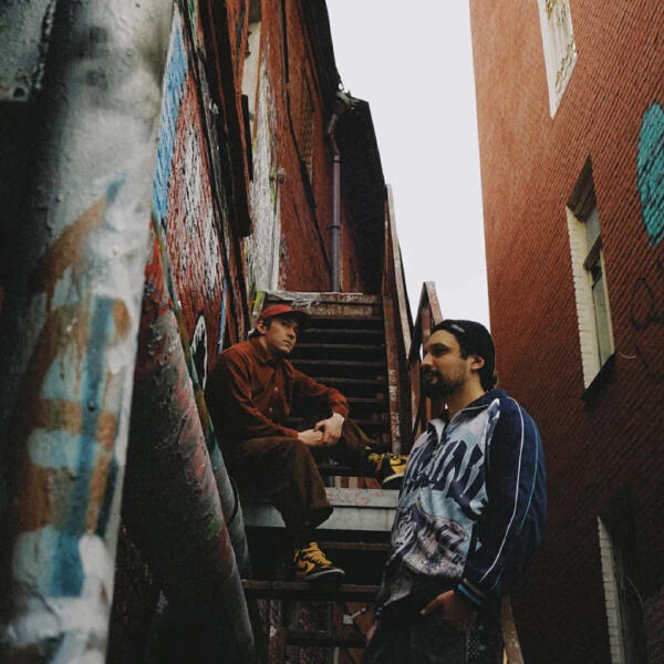 Nekto Neron, podrastai - По проводам