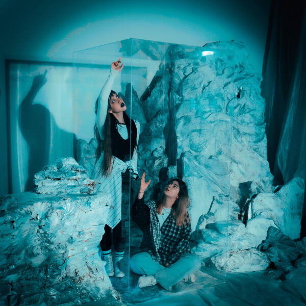 USTINNA, Марса - Зло // Близнец