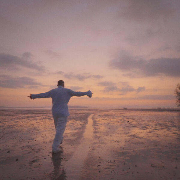 Lyriq - Обними