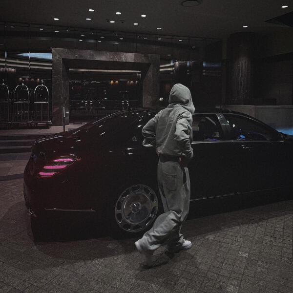 Derouse - Обнял